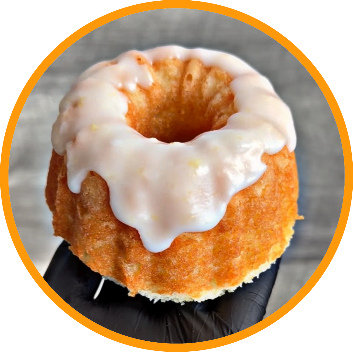 7UP Mini Bundt Cakes